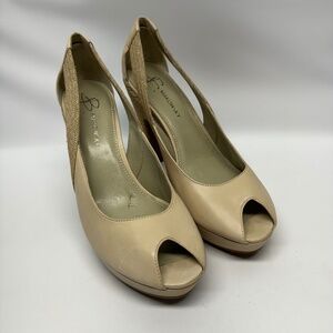 B MAKOWSKY Belle Heels Wedge Platform Peep Toe Ivory Leather Fabric Pump Sz 9M